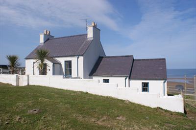 External view of Tywyn cottage after the renovation and extensions